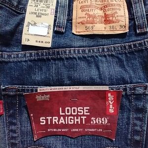 Levi's Relaxed Fit Straight Zip Fly (38/30)*NWT*